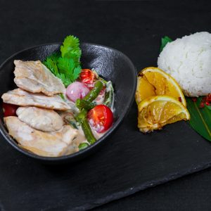 Рис с курицей в сливочном соусе