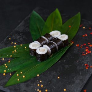 Маки с окунем