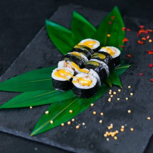 Маки с тунцом